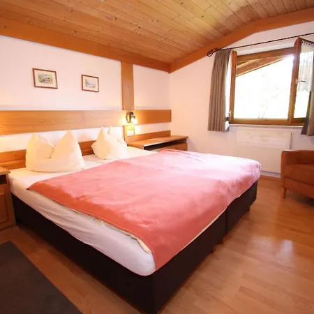 Ellmau Apartamento *